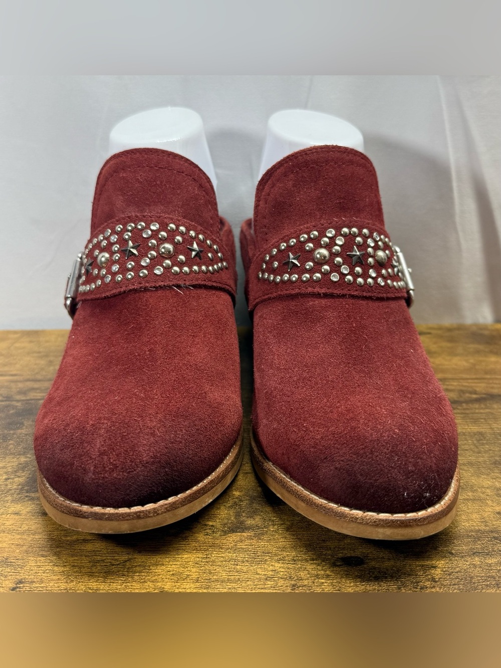 Earth Denton Slip-On Rust Red Suede Studded Buckle Mule Size 8.5B - Picture 2 of 16